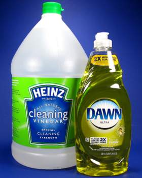 Homemade Shower Cleaner For Soap S, Homemade Bathtub Cleaner With Dawn And Vinegar